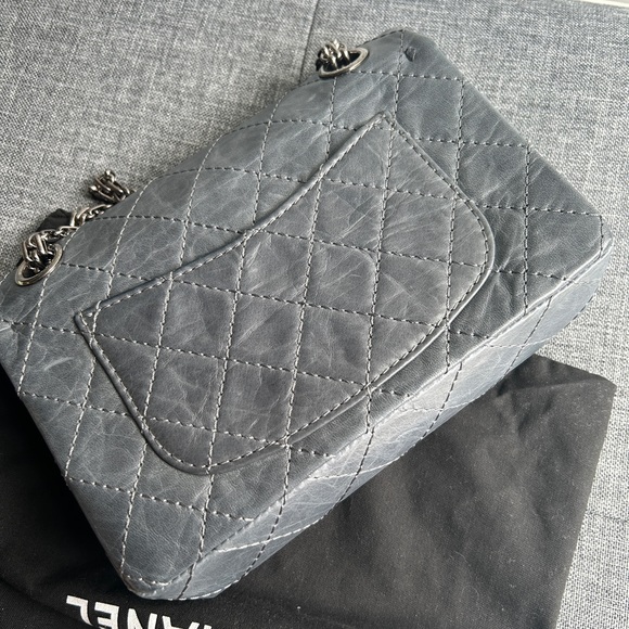 Authentic Chanel 2.55 Reissue mini grey - Picture 6 of 11
